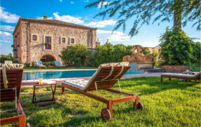 Beautiful home in San Michele di Ganzari with WiFi, Private swimming pool and 13 Bedrooms San Michele Di Ganzaria